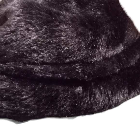 Winter Faux Hoody Scarf. NWOT. Never worn. Very soft and warm. - Picture 5 of 7